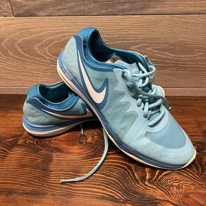 Women’s NIKE DUAL‎ FUSION Blue size 7.5 Sneakers Athletic Shoes Lightweight